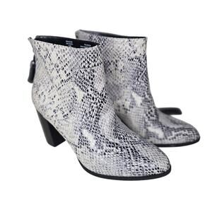 Anne Klein Niccie Snakeskin Print Heeled Ankle Boots Size 7.5